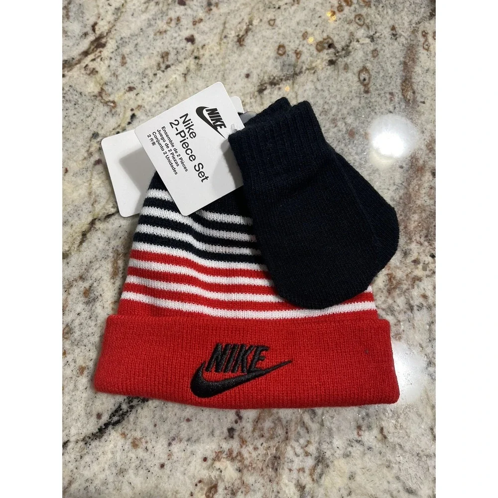 Nike Baby Boy Beanie Hat and Mittens Set 12/24 Months New